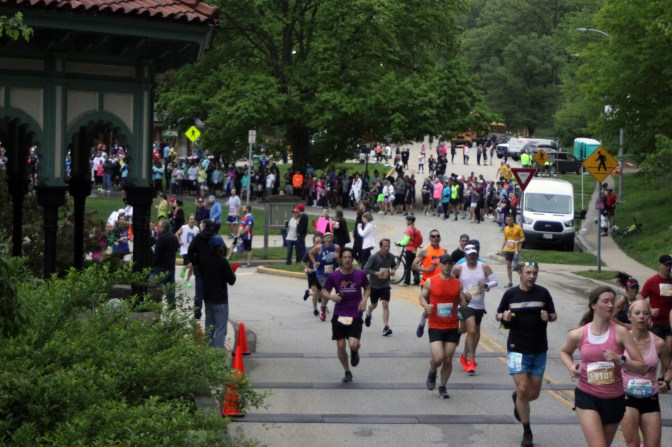 Beginning the climb through Eden Park at Cincinnati's 2019 Flying Pig Marathon.